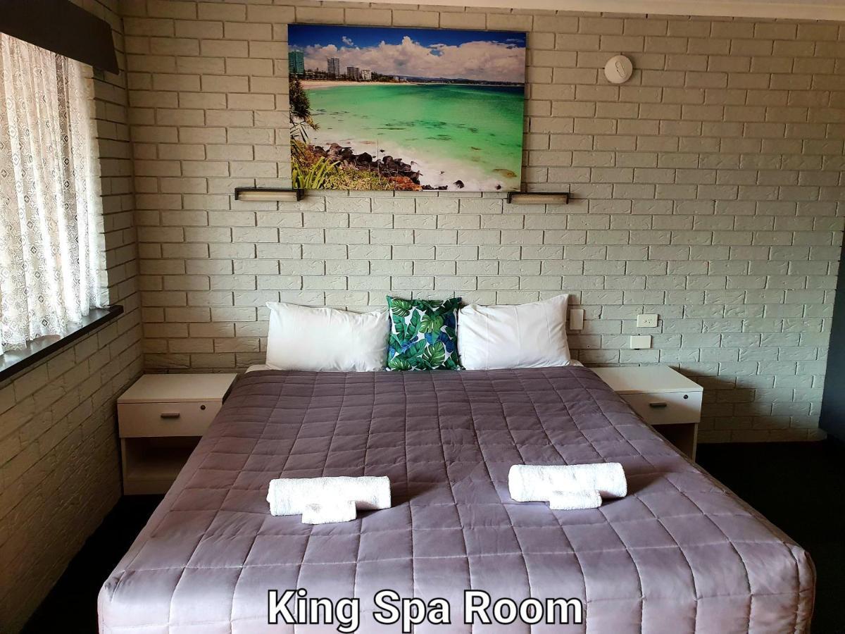 Lights 3* Tweed Heads